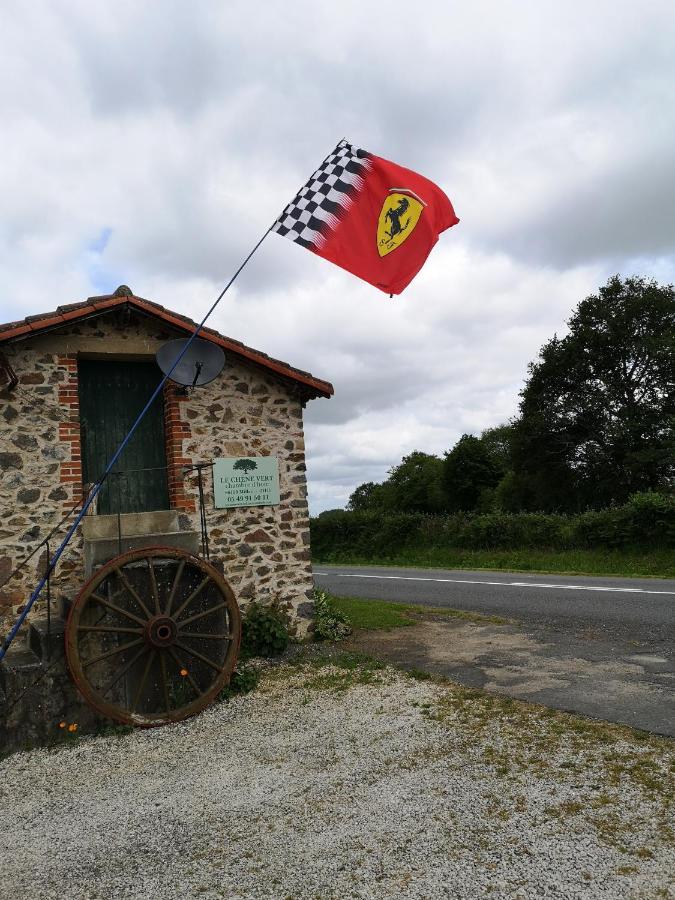 Le Chene Vert Millac  Exterior foto